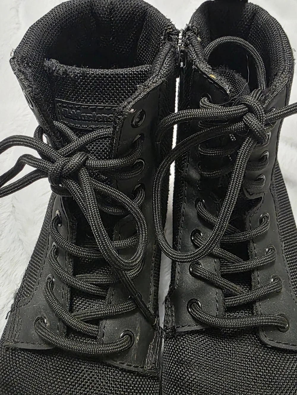 Dr Martens big kid size 2 black canvas Combs Junior lace up combat boots Unisex
